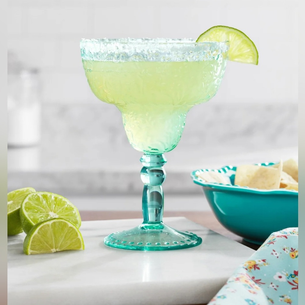 COPY - The Pioneer Woman Ditsy 14 oz Tritan Margarita cocktail  plastic glass s… - Picture 2 of 6